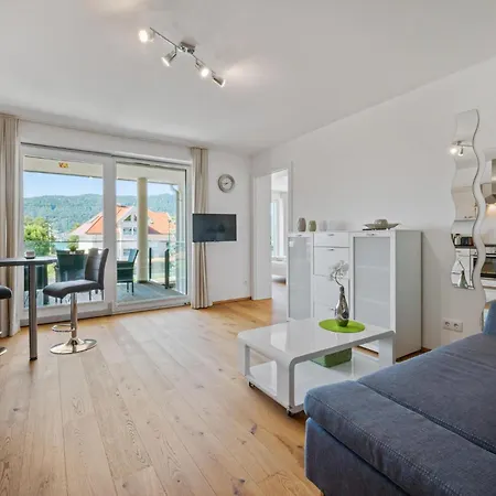 Seeblickwohnung Apartment Portschach am Woerthersee