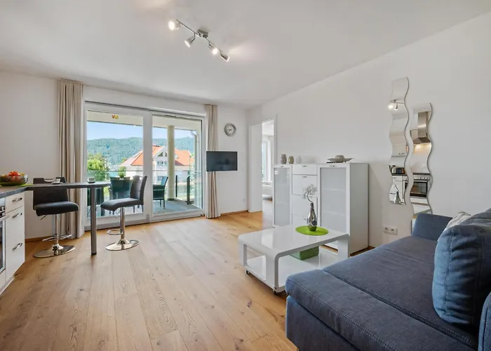 Seeblickwohnung Apartament Pörtschach am Wörthersee